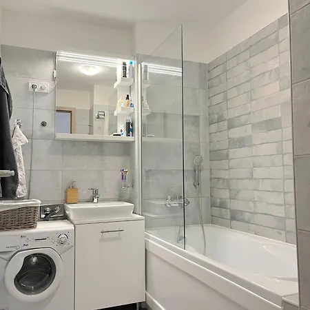 Apartment Eve